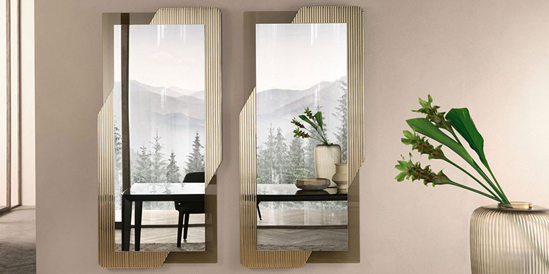 How to use a mirror to make a room look bigger