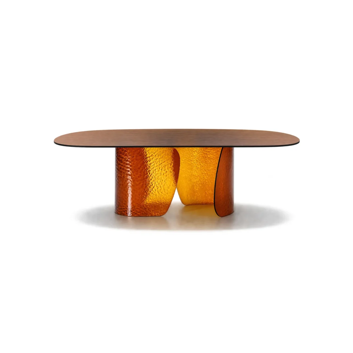 BLUR TABLE