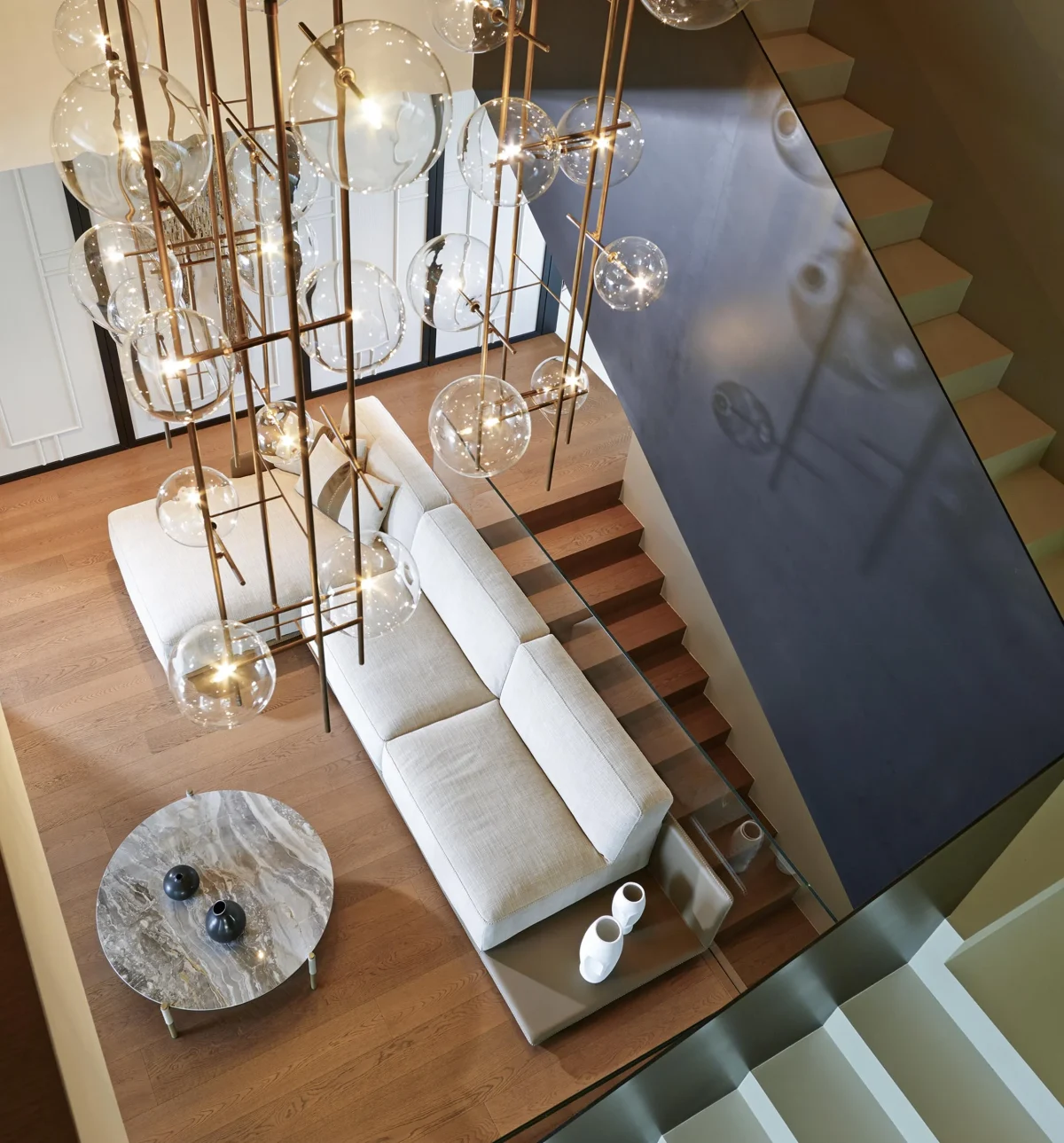 Border Sofa - Gamma