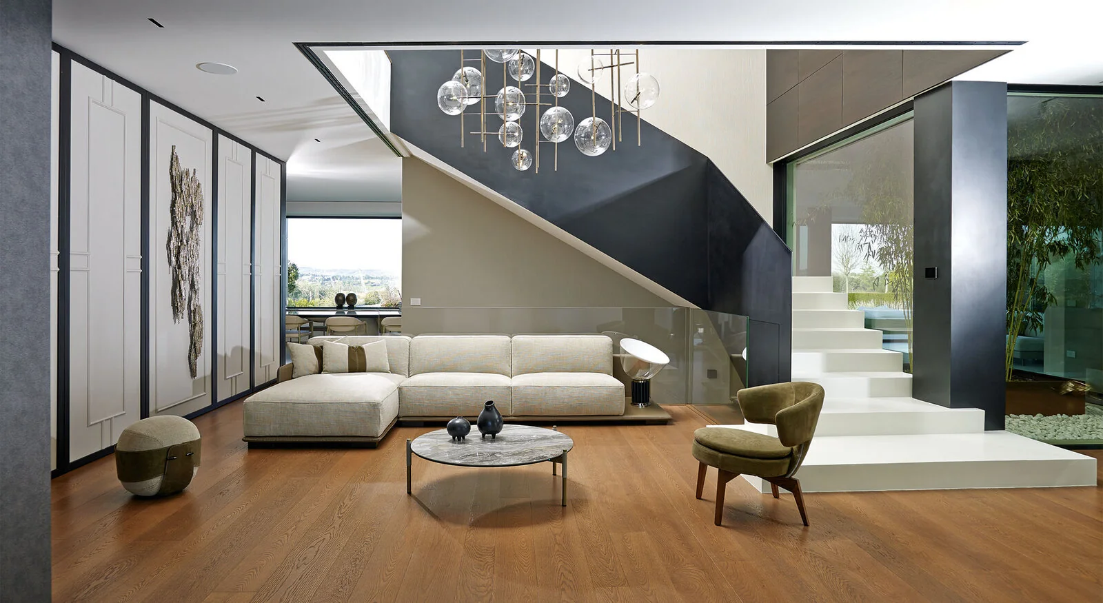 Border Sofa - Gamma