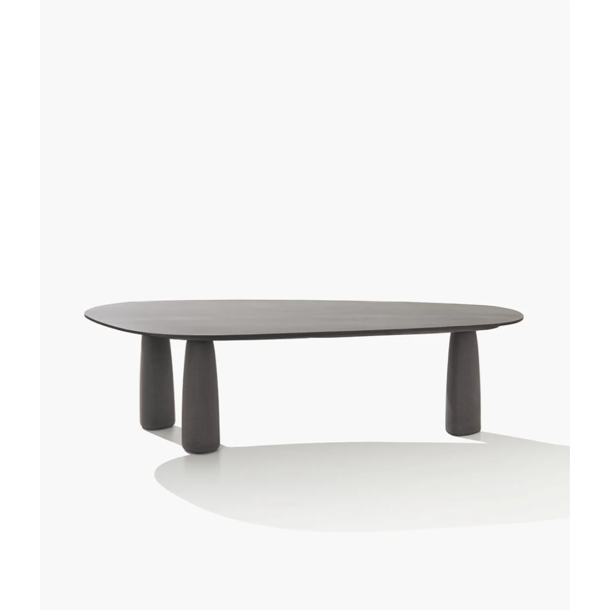 Outdoor Dining Tables